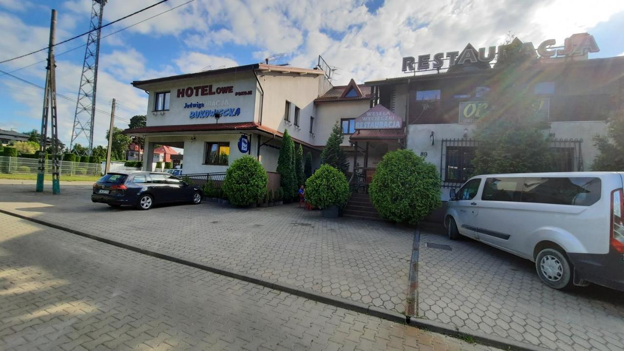 Hotelowe Pokoje J.Bukowiecka Tuszyn Dış mekan fotoğraf